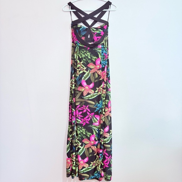 QED London Sheer Tropical Floral Maxi Dress Criss Cross & Cutout - Picture 5 of 10